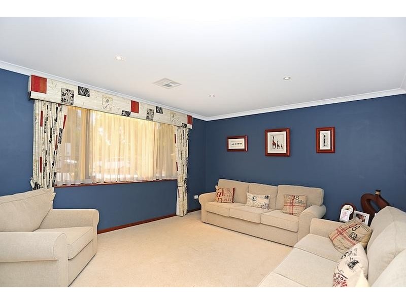 37 Grandmere Parade, Meadow Springs WA 6210