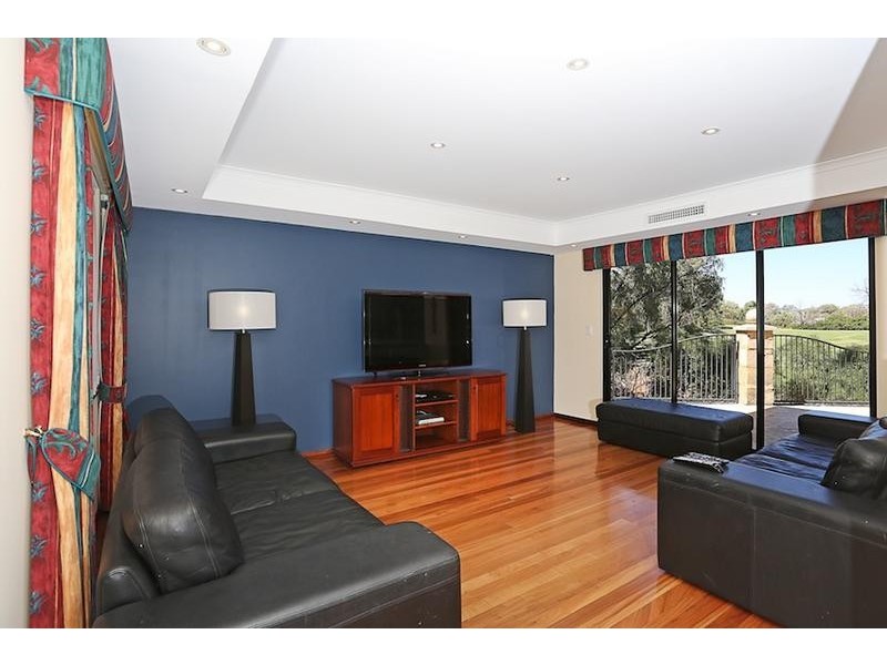 37 Grandmere Parade, Meadow Springs WA 6210