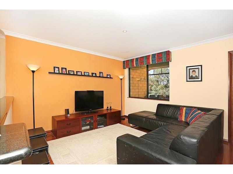 37 Grandmere Parade, Meadow Springs WA 6210