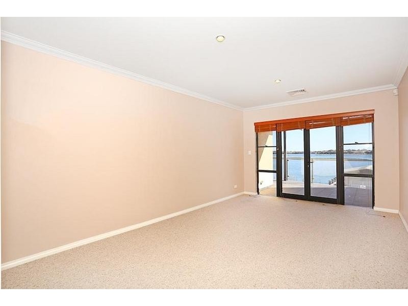 3/10 Winjan Place, Dudley Park WA 6210