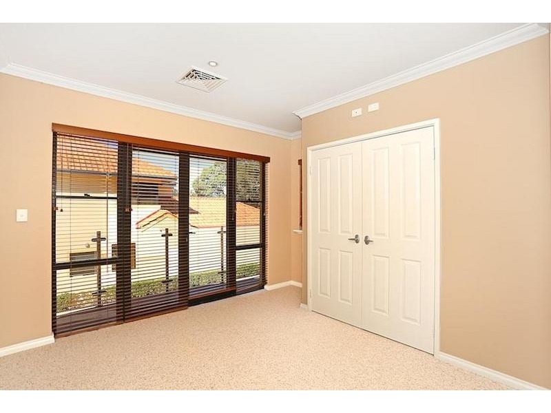 3/10 Winjan Place, Dudley Park WA 6210