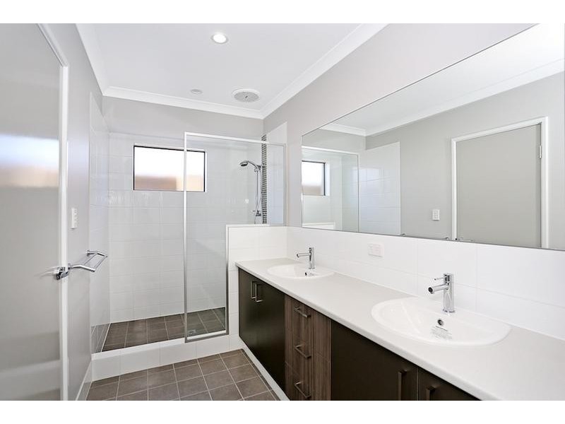 20 Dotterel Drive, Dudley Park WA 6210