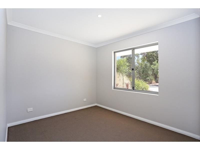 20 Dotterel Drive, Dudley Park WA 6210