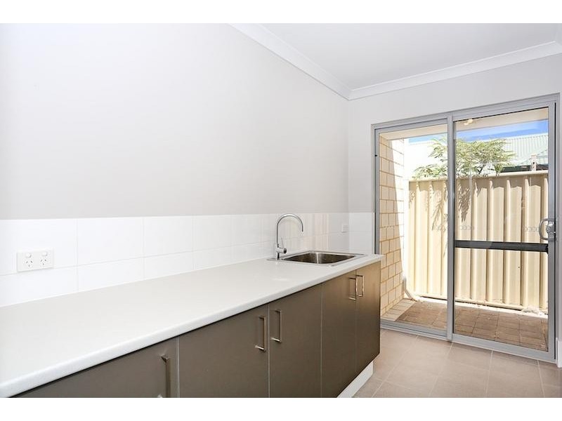 20 Dotterel Drive, Dudley Park WA 6210