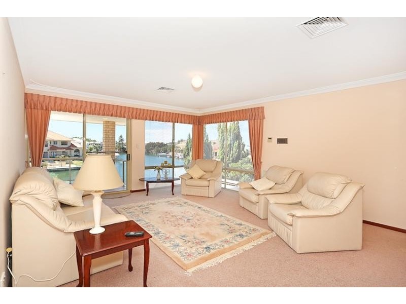 5 Reverie Mews, Halls Head WA 6210