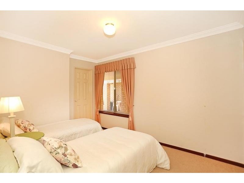 5 Reverie Mews, Halls Head WA 6210