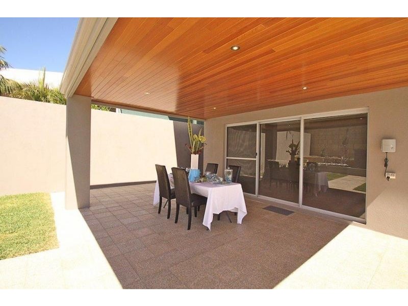 16 Southport Boulevard, Dawesville WA 6211