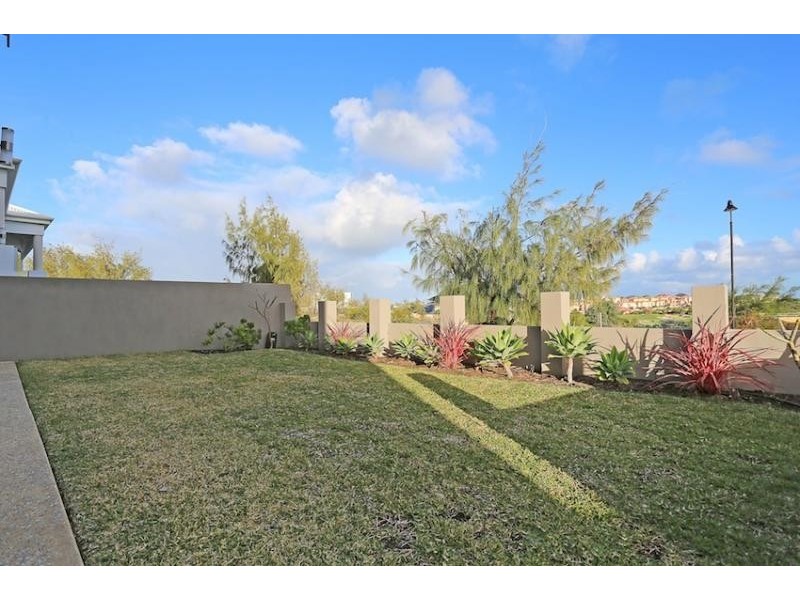 16 Southport Boulevard, Dawesville WA 6211