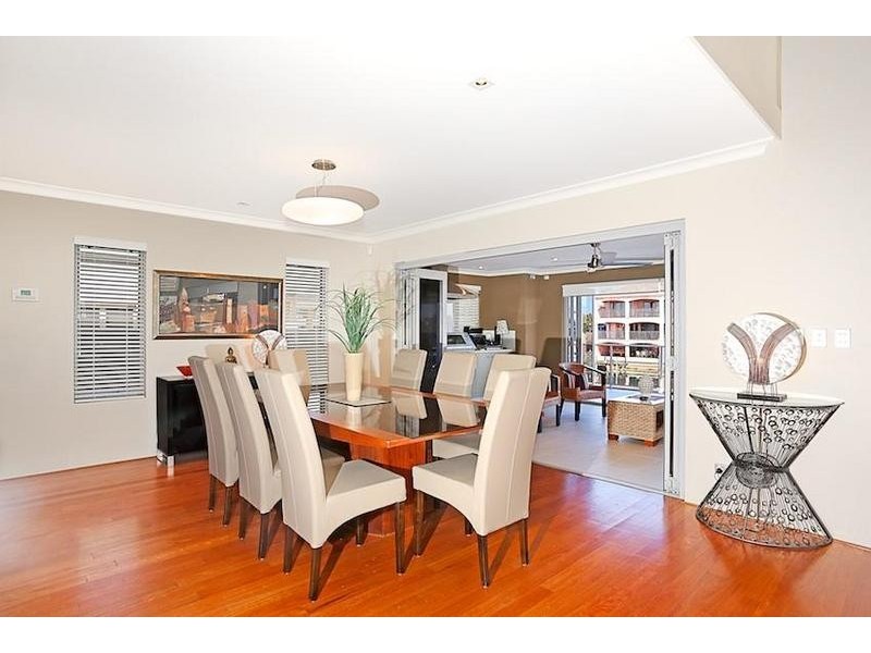 2 Ragamuffin Point, Halls Head WA 6210