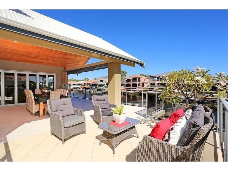 2 Ragamuffin Point, Halls Head WA 6210