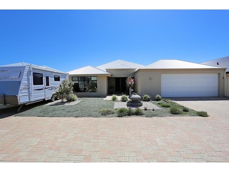 5 Harvest Chase, Madora Bay WA 6210