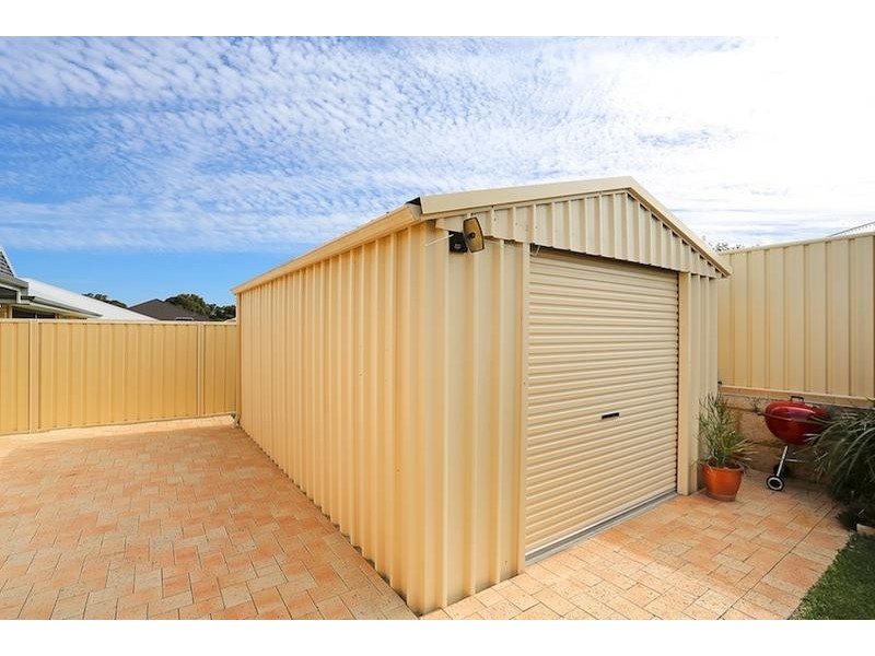 5 Harvest Chase, Madora Bay WA 6210