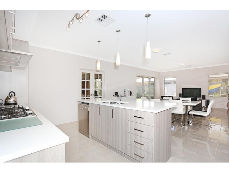 109 Countess Circuit, South Yunderup WA 6208