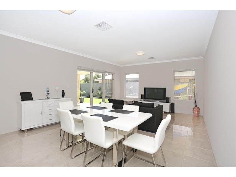 109 Countess Circuit, South Yunderup WA 6208