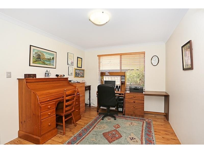 173 Peelwood Parade, Halls Head WA 6210