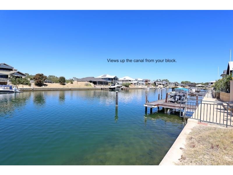 11 Brindabella Crescent, Halls Head WA 6210