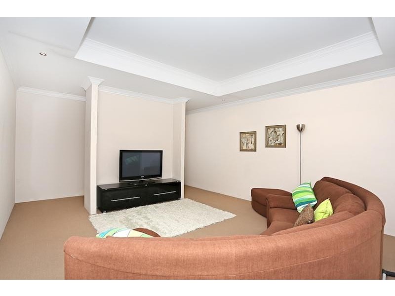 21 Waterlily Drive, Dudley Park WA 6210