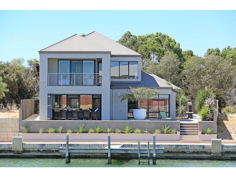 21 Waterlily Drive, Dudley Park WA 6210