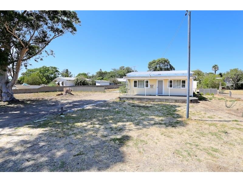 5 Cox Street, Mandurah WA 6210