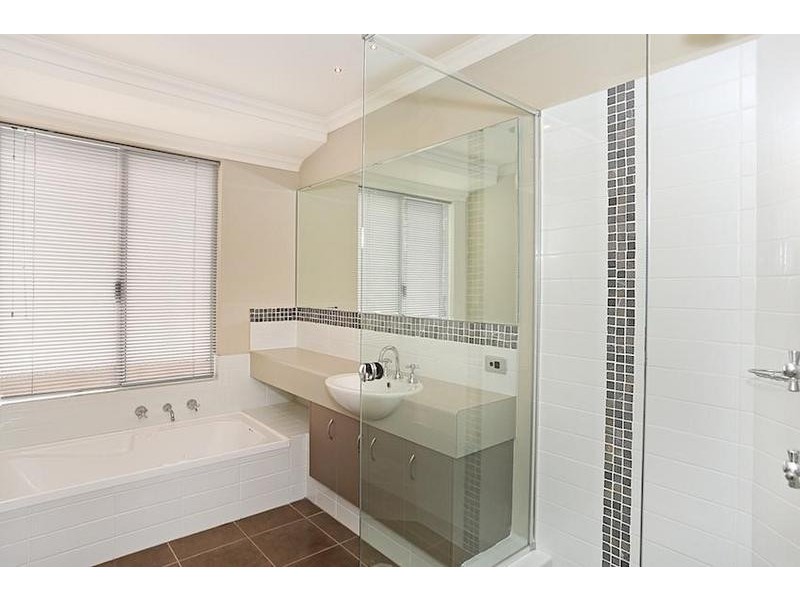 34 Brackenridge Ramble, Meadow Springs WA 6210