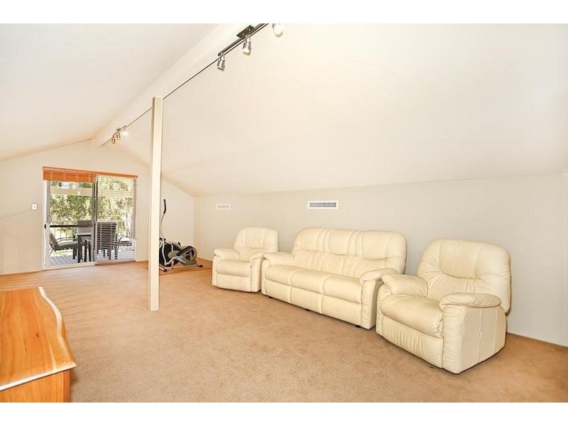 34 Brackenridge Ramble, Meadow Springs WA 6210