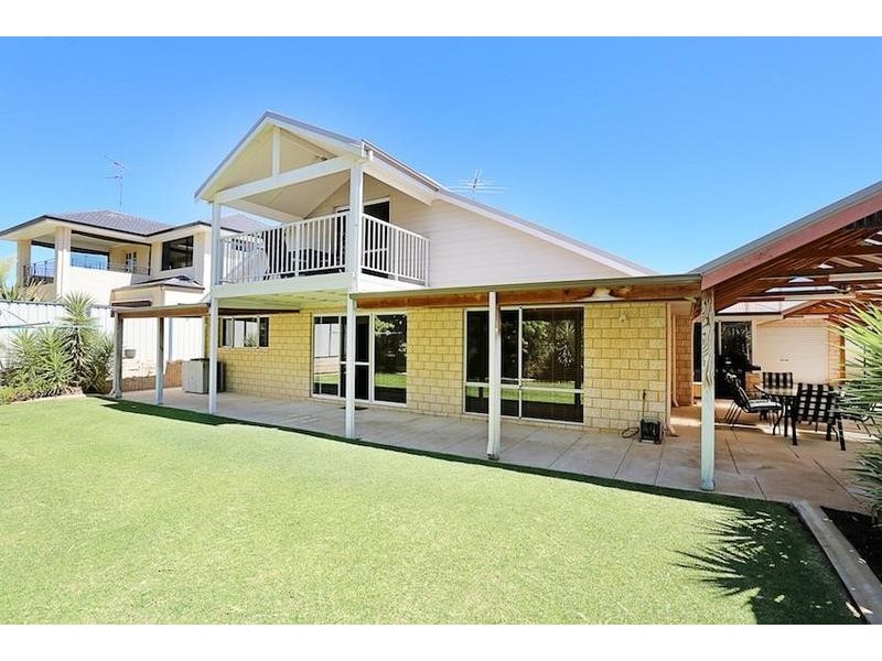 34 Brackenridge Ramble, Meadow Springs WA 6210