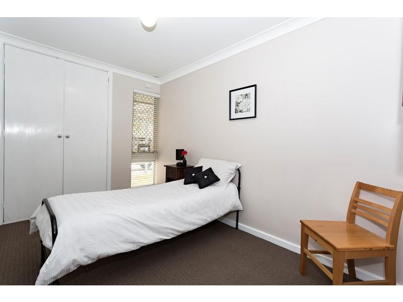 10 Vance Street, Dudley Park WA 6210