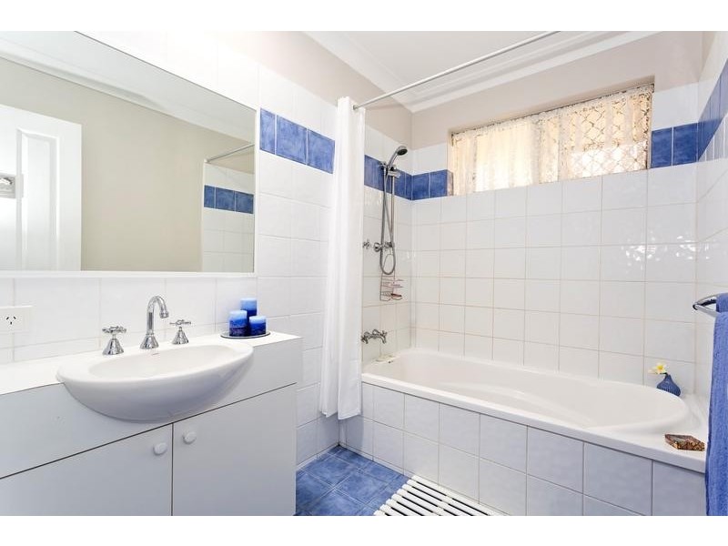 10 Vance Street, Dudley Park WA 6210