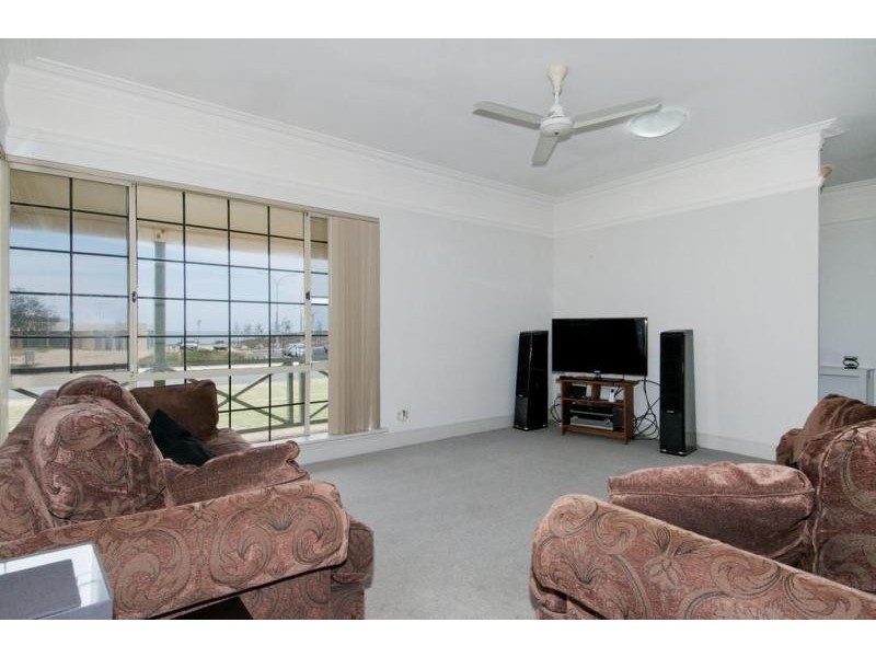 35 Orestes Street, San Remo WA 6210