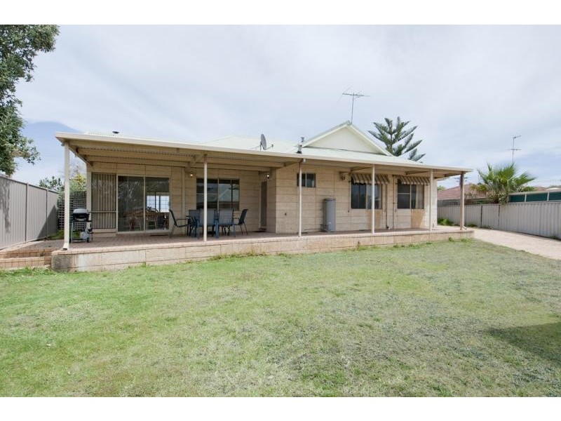 35 Orestes Street, San Remo WA 6210