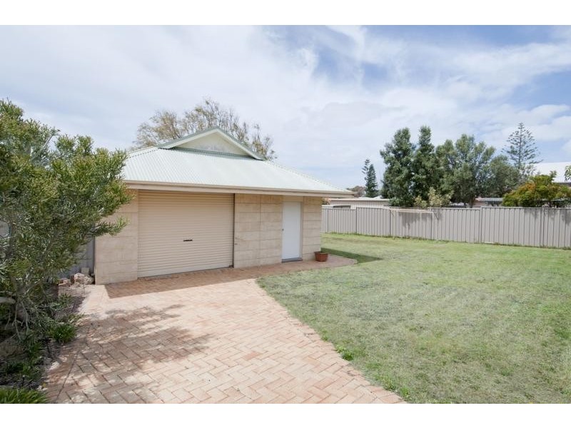 35 Orestes Street, San Remo WA 6210
