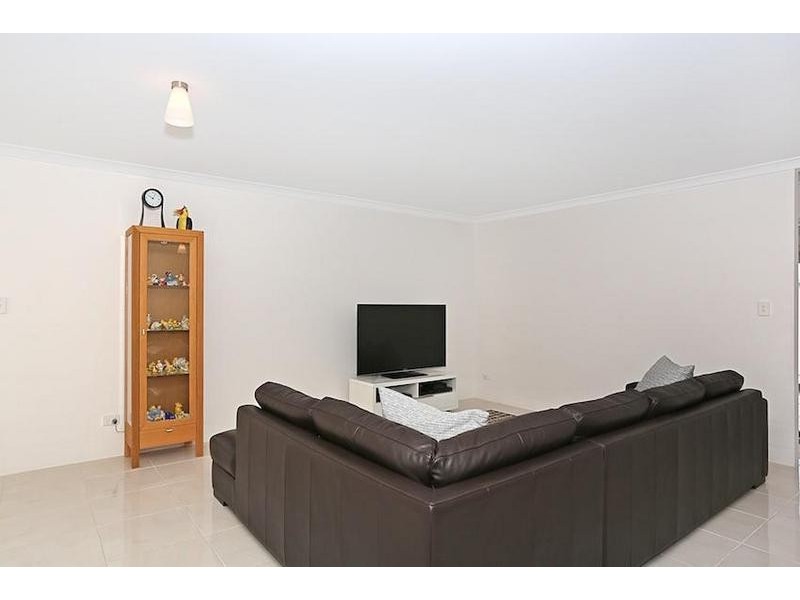 2 Bamburgh Turn, Meadow Springs WA 6210