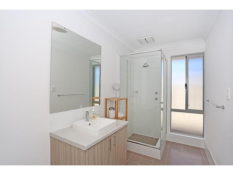 2 Bamburgh Turn, Meadow Springs WA 6210