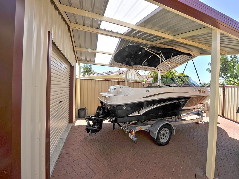 6 Napier Close, Halls Head WA 6210