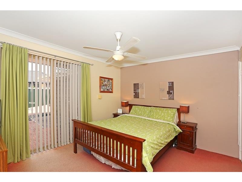 5 Troon Grove, Halls Head WA 6210