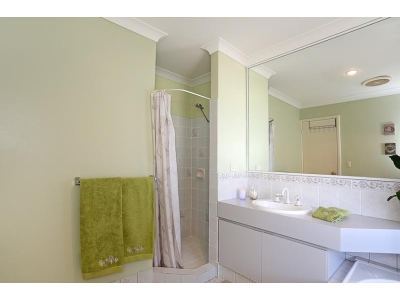 5 Troon Grove, Halls Head WA 6210