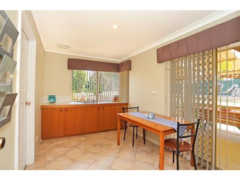 5 Troon Grove, Halls Head WA 6210