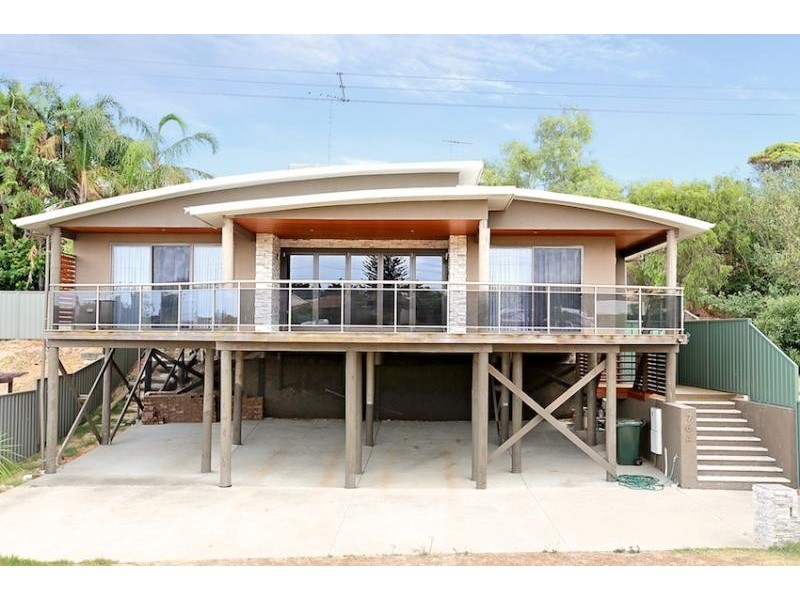 76A Janis Street, Halls Head WA 6210