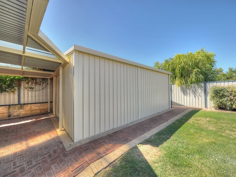 6 Oakwood Gate, Meadow Springs WA 6210