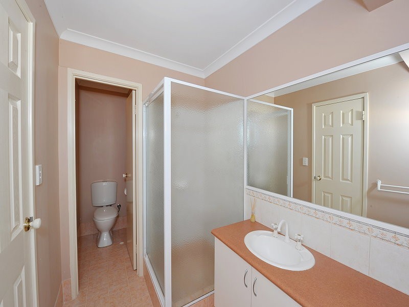 6 Oakwood Gate, Meadow Springs WA 6210