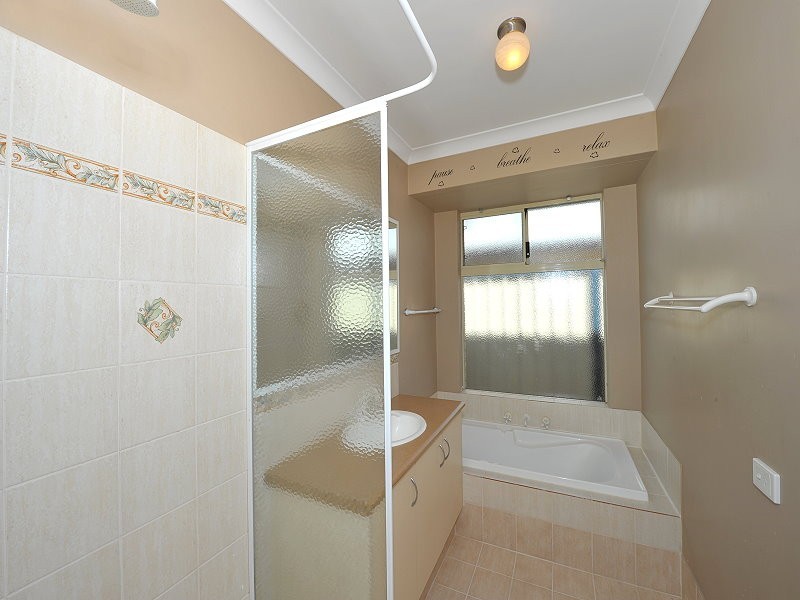 6 Oakwood Gate, Meadow Springs WA 6210