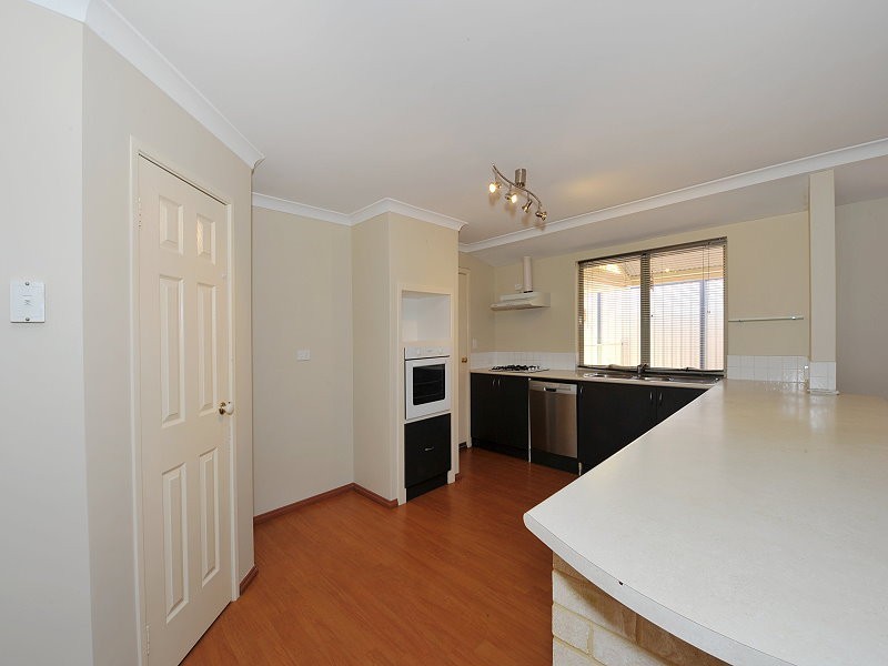 6 Oakwood Gate, Meadow Springs WA 6210