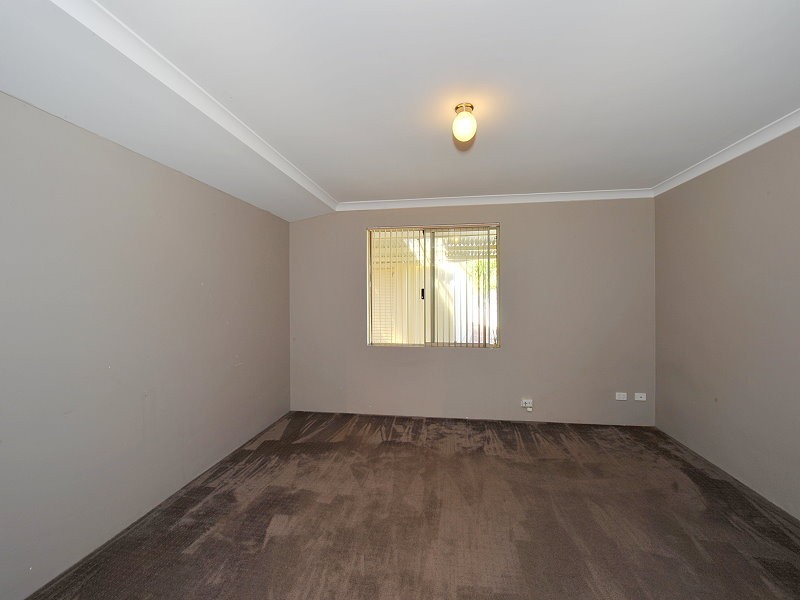 6 Oakwood Gate, Meadow Springs WA 6210