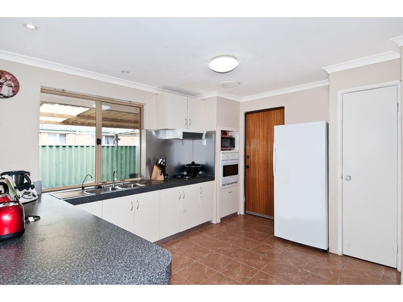 18 Oakover Turn, Greenfields WA 6210