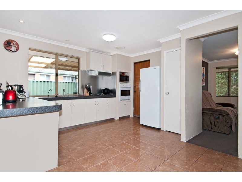 18 Oakover Turn, Greenfields WA 6210