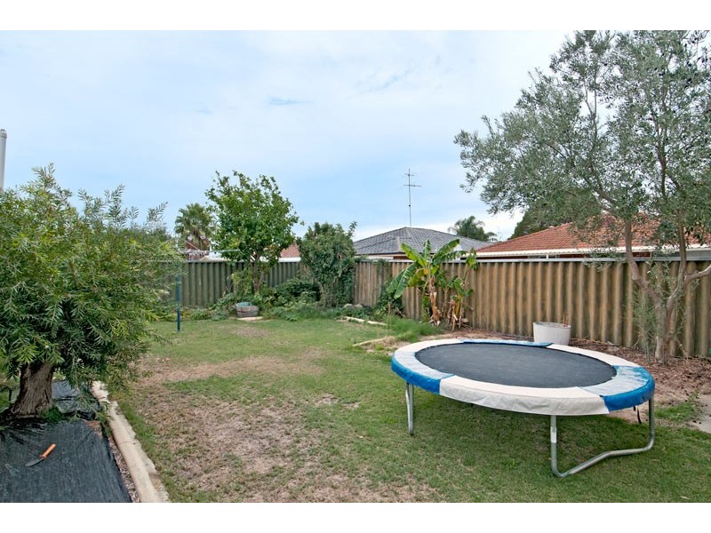18 Oakover Turn, Greenfields WA 6210