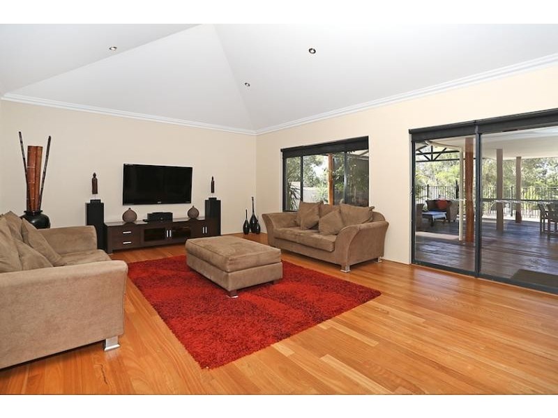 2 Estuary Heights Place, Bouvard WA 6211