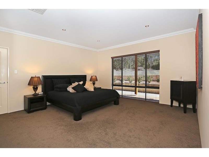 2 Estuary Heights Place, Bouvard WA 6211