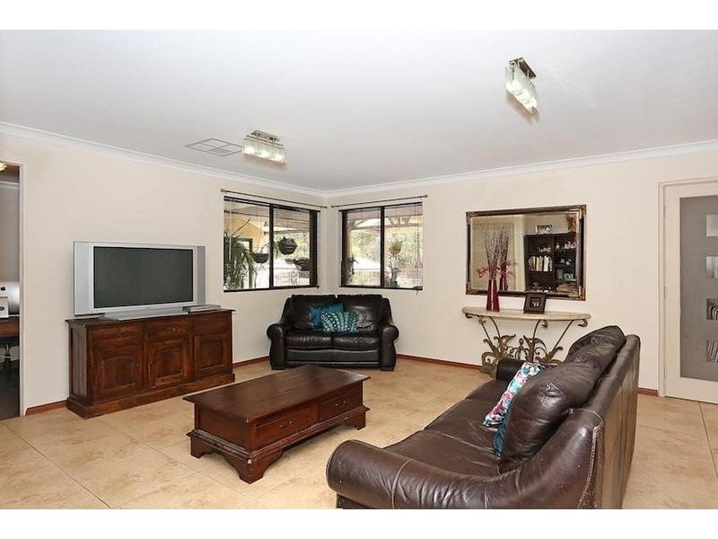133 Shenton Road, Barragup WA 6209