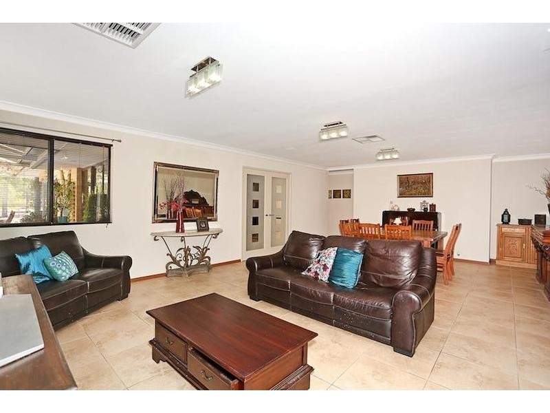 133 Shenton Road, Barragup WA 6209